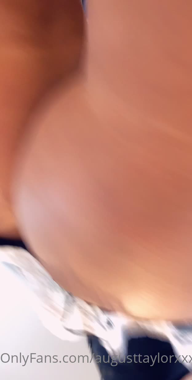 bird Augustayllorxxx twitter Exposed