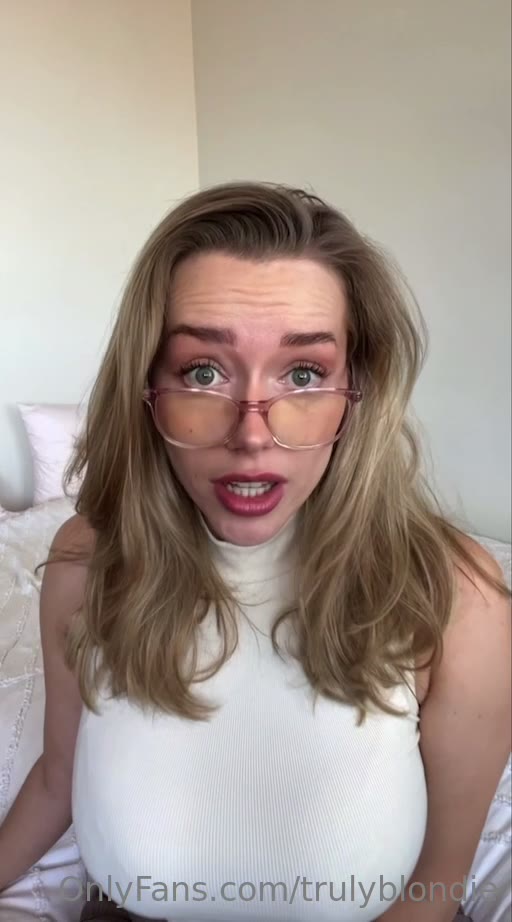 Epic bimbo Avalon Hope Leaked nudes FullVID