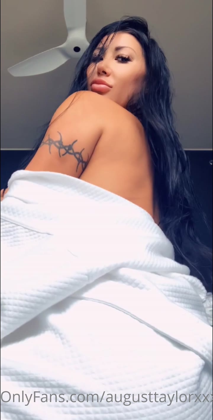 sweetey AugustTaylorXXX fucked