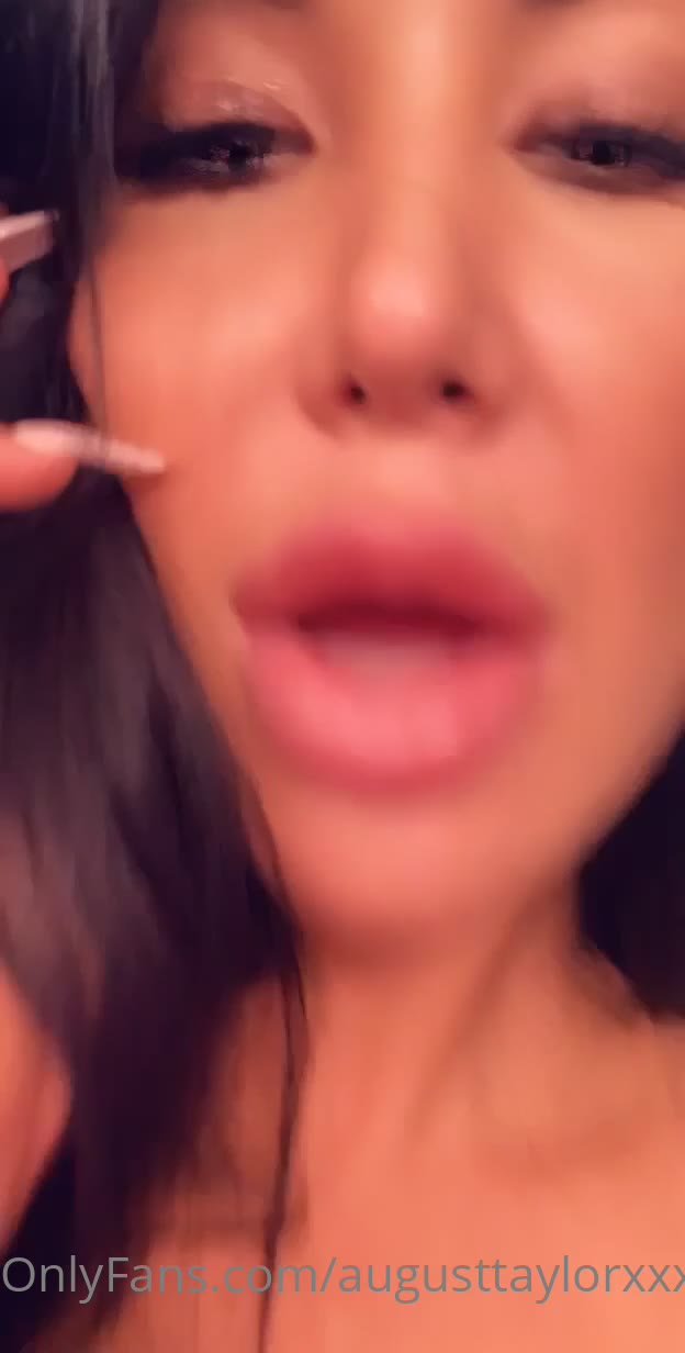 Sensational wimpy Augusta Taylor instagram