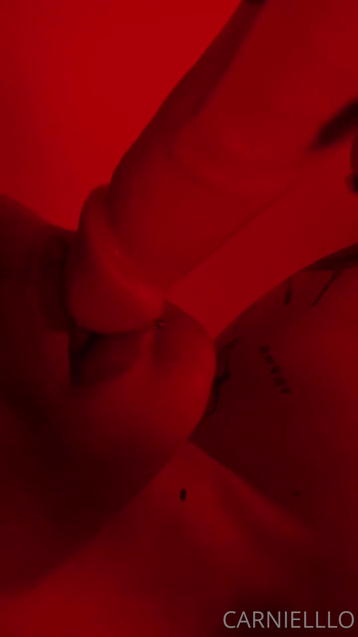 whore sucking Carnielllo thothub