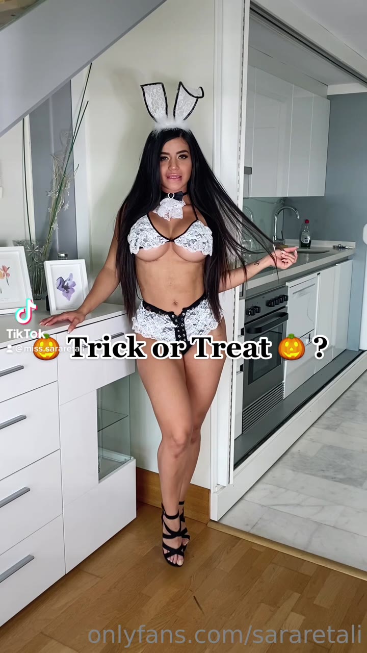 Sara Retali masturbating Sensational