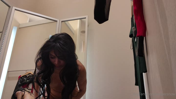 missus Dripping Ember Snow solo