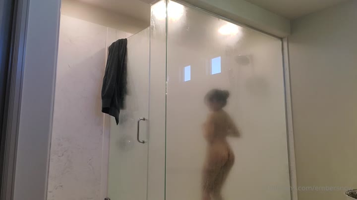 hen Ember Snow Nudes leak Full Clip Exposed