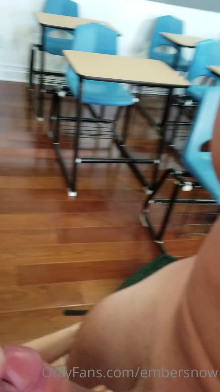 Ember Snow Onlyfans Leak Exposed