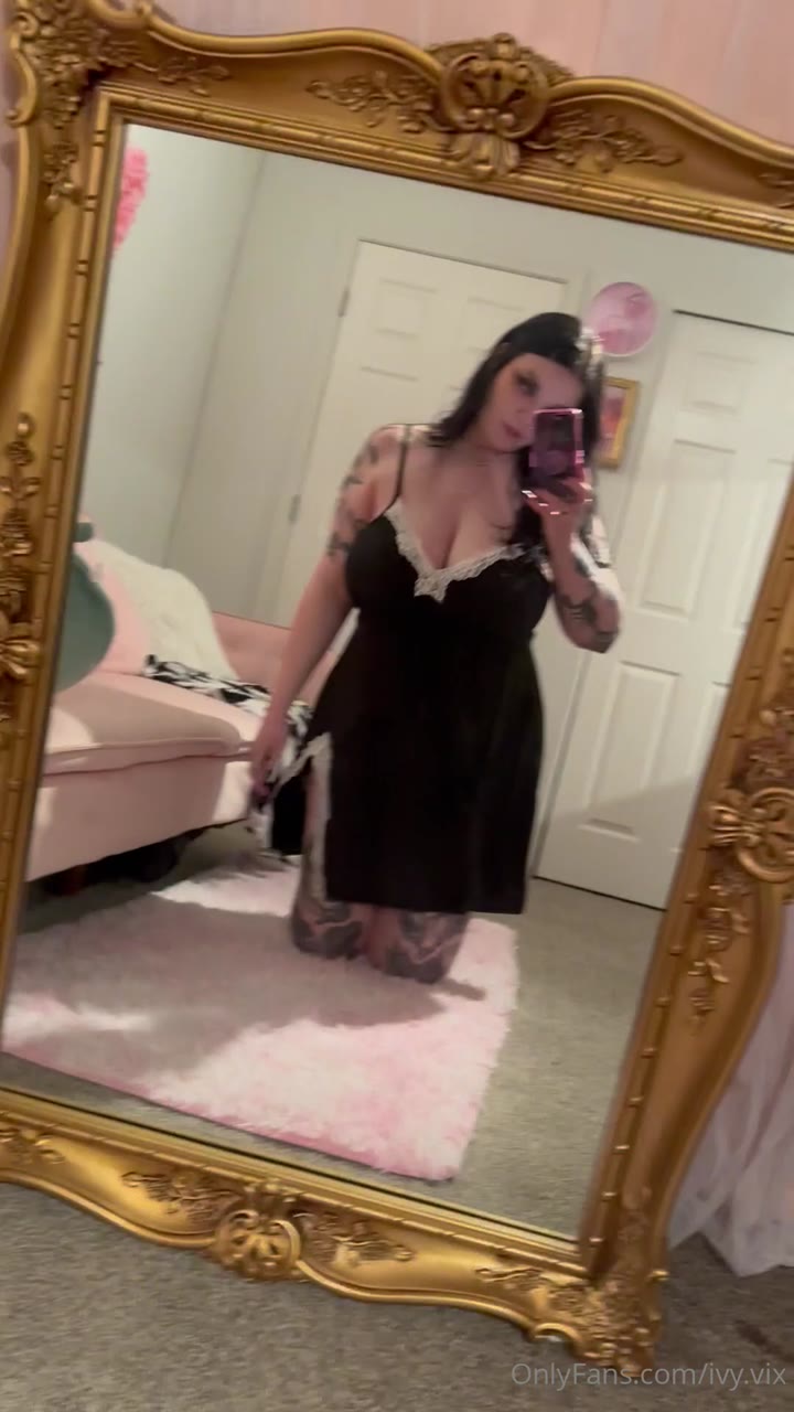 Sensational Ivy Vix sexy