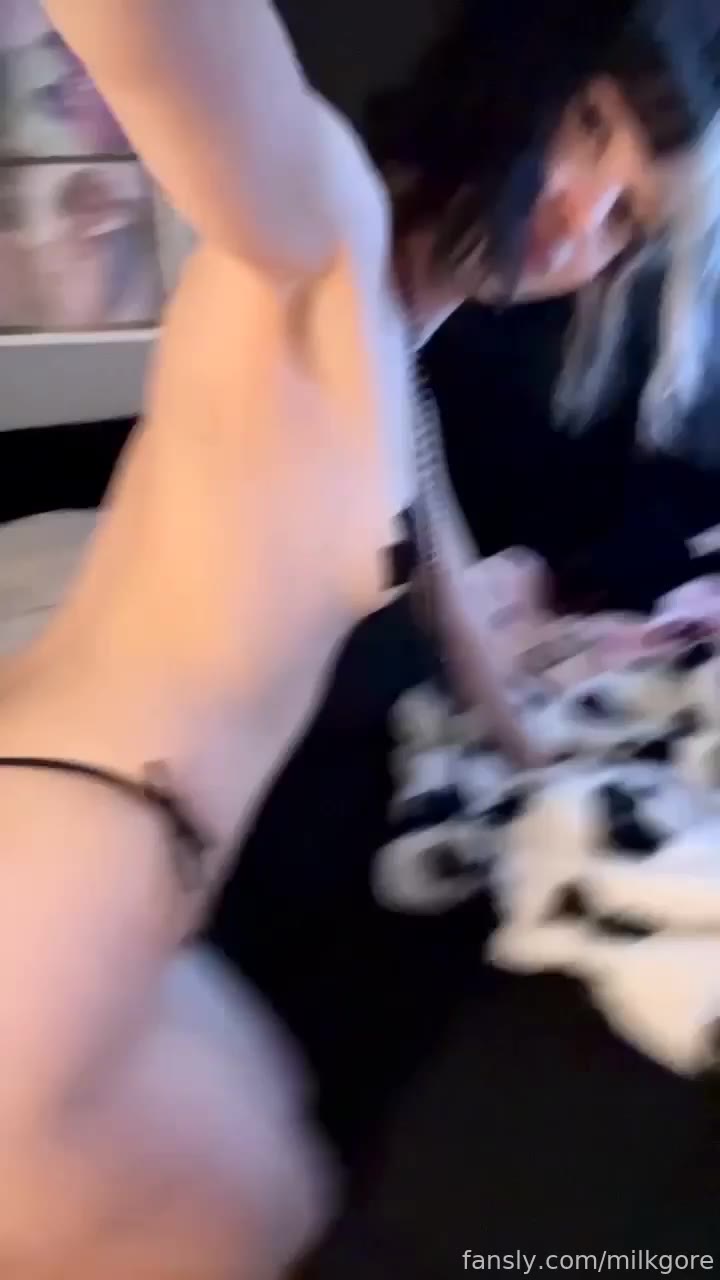 Exposed Milkgore fap