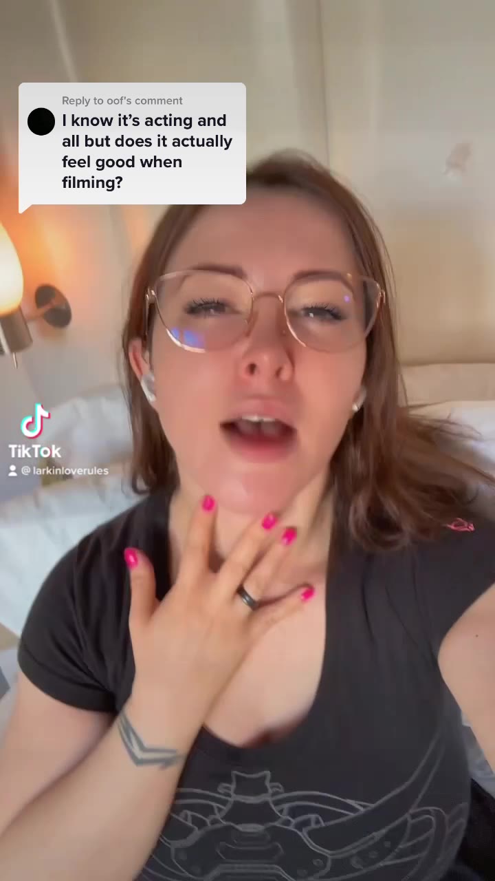 unlucky sucking larkinlovexxx Nude Leaked