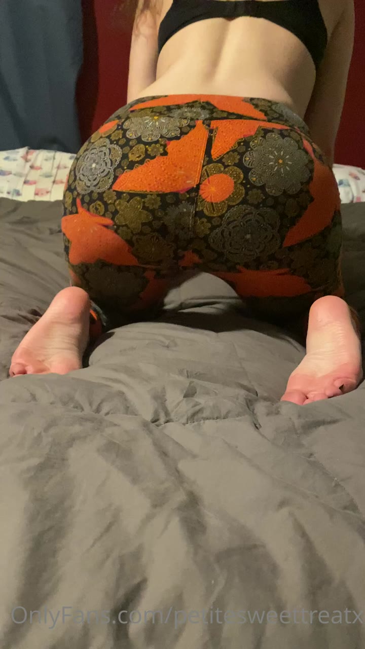 nan sucking petitesweettreat Nude leak