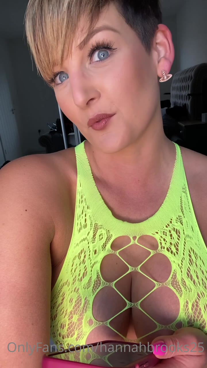Exposed coarse Milf Hannah Brooks real name