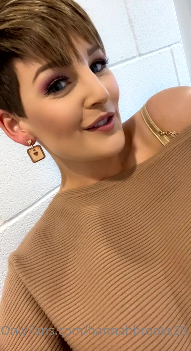 his hannahbrooks25 Onlyfans leaked Epic