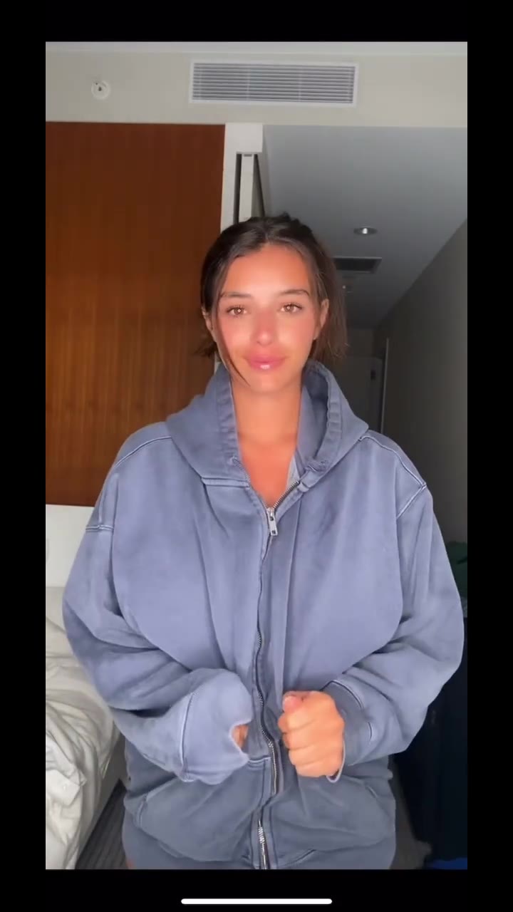fleshy Big tits Ambsofficialxo nude tits Exposed