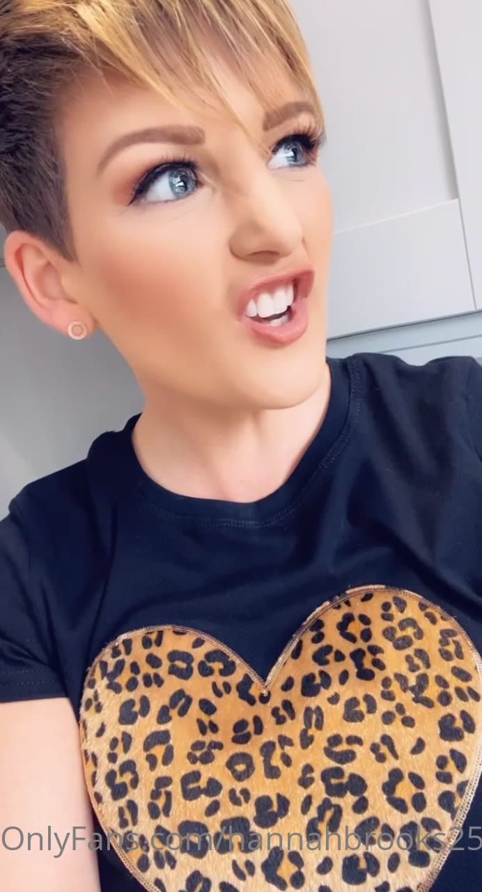 curvaceous Milf Hannah Brooks collab Epic