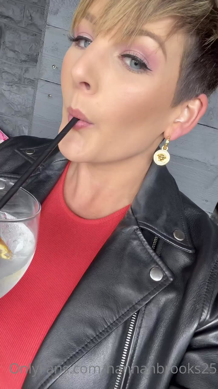 very sexy Sweating hannahbrooks25 anal