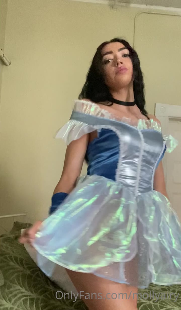maid Molly Moon masturbating destroyed Sensational