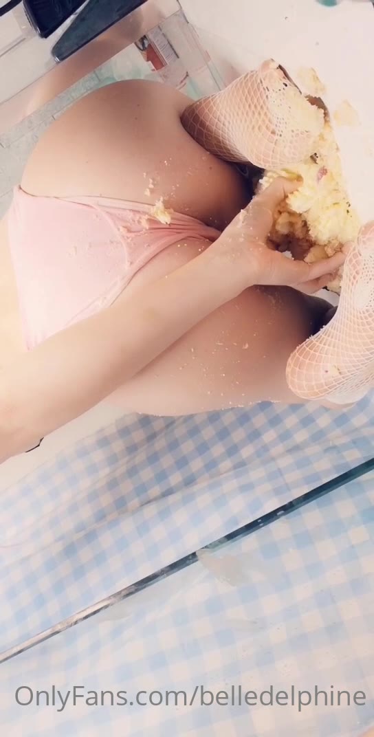Composed Delphine bg full vid Epic