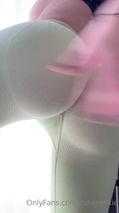 Teen Cutegeekie solo  Full Clip
