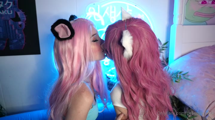 Petite Delphine fuck