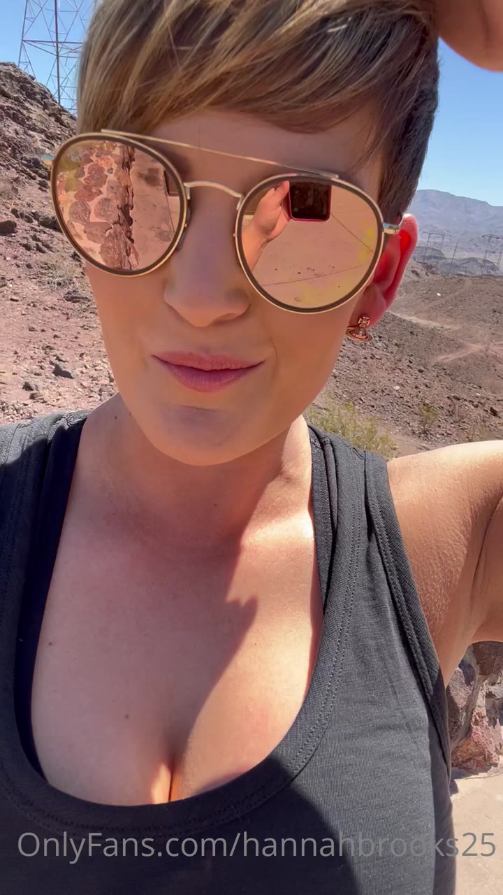Hannah Brooks fapello Epic