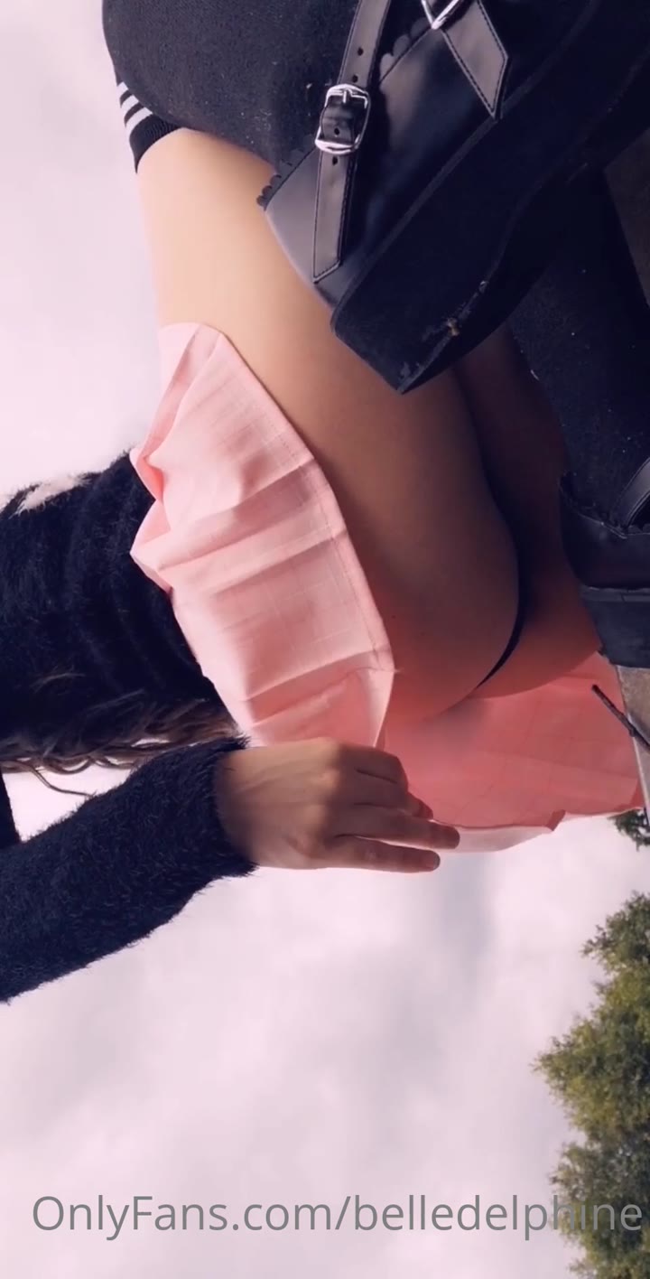 Sensational tubby Petite Delphine Leak