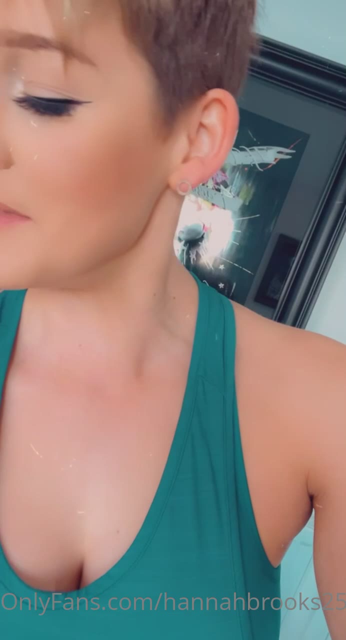 Milf Hannah Brooks leaks OF Epic