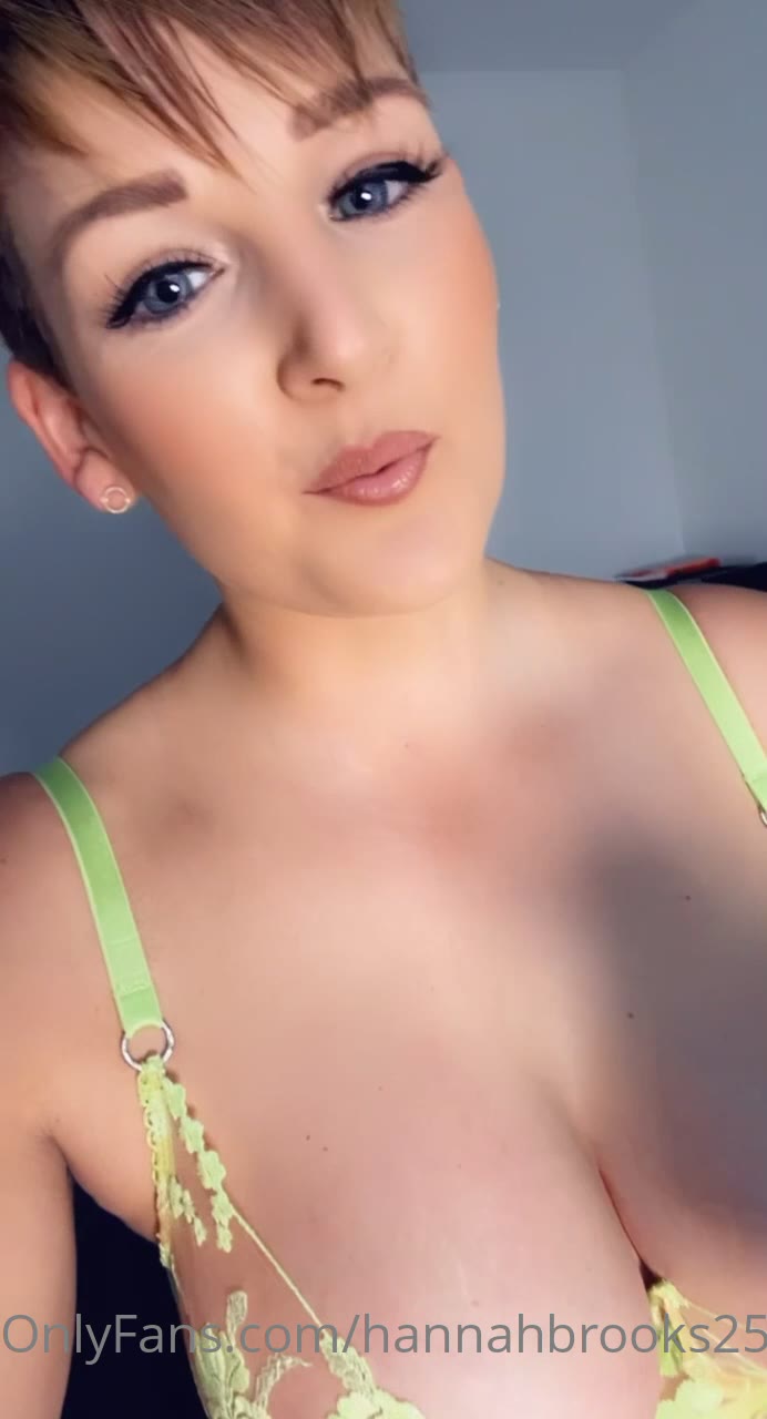 Hannah Brooks Nude Patreon  PRIVATE