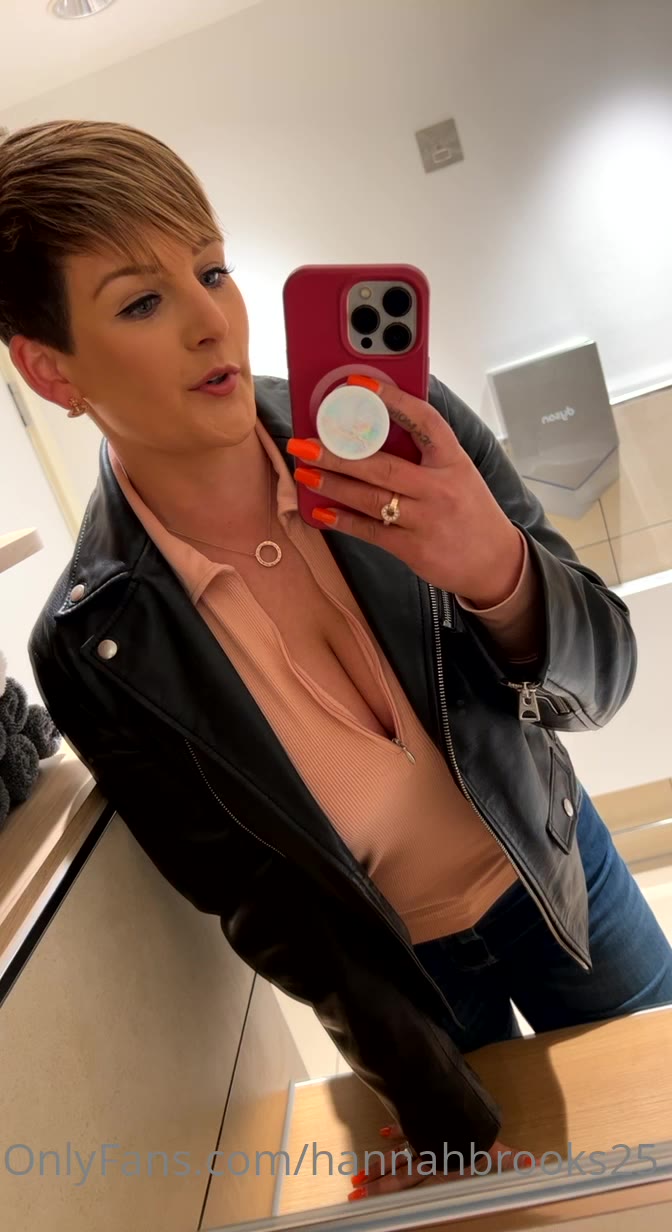 rude sucking Hannah Brooks fuck