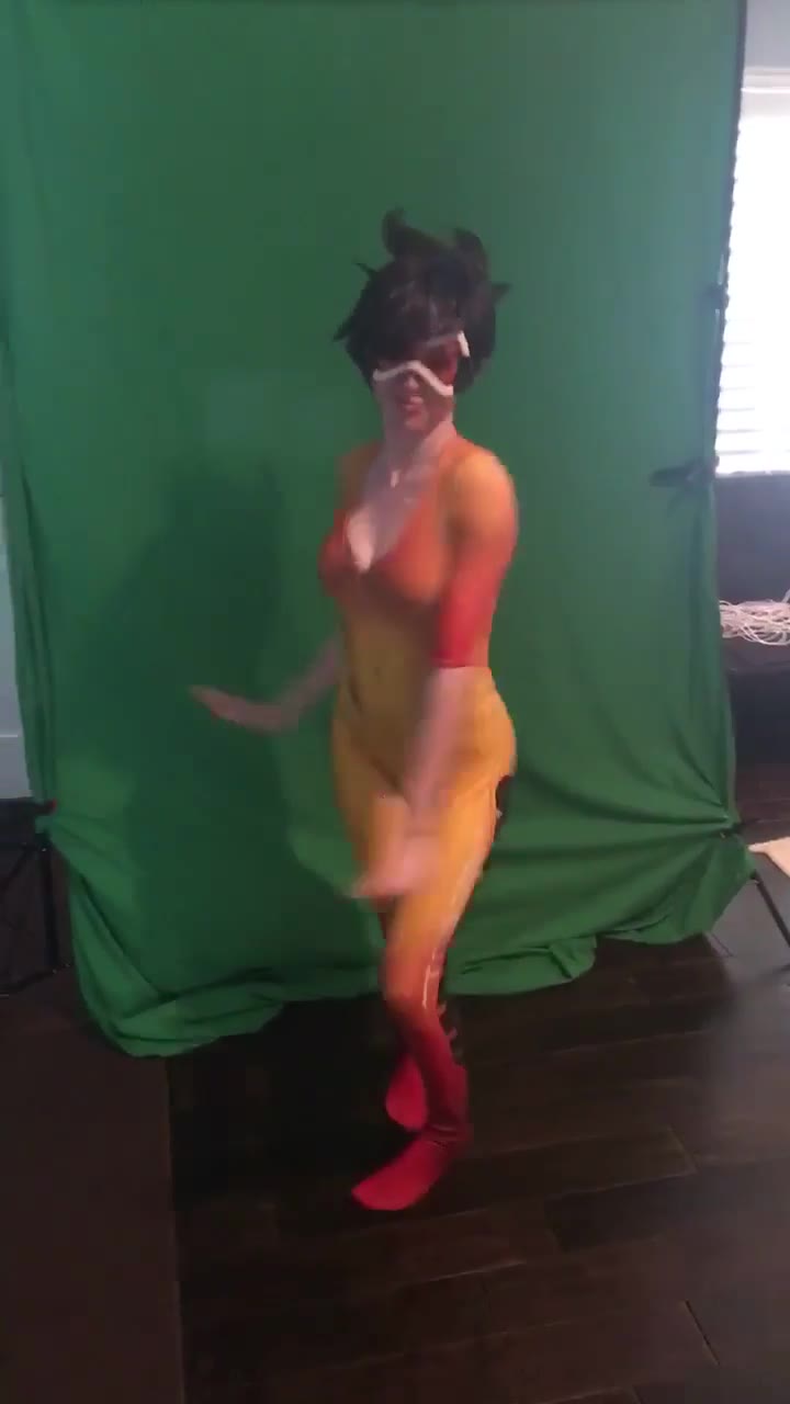 Sensational frisky Redhead Beauty Amouranth sextape PRIVATE