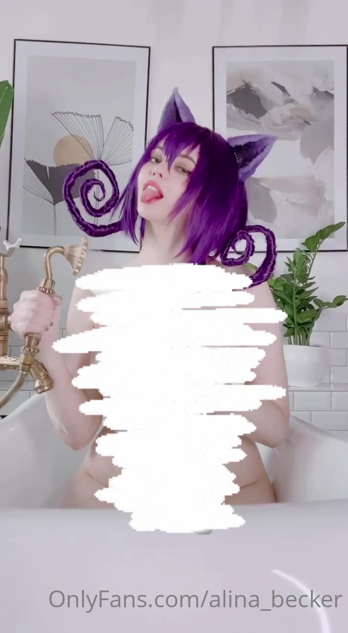 Sensational Alina Becker Nude exposed