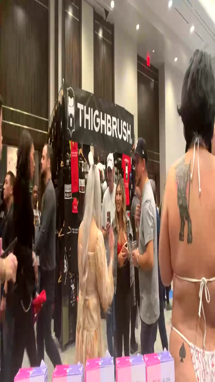Epic maneater Sexy Amouranth sexy VIDFULL