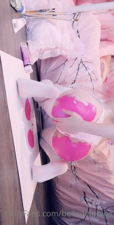 Epic Petite Delphine Nude OF