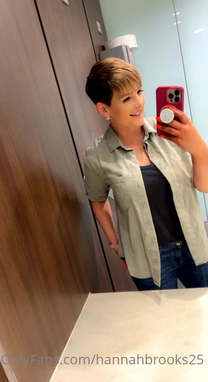 nan Milf Hannah Brooks Onlyfans nude destroyed Exposed