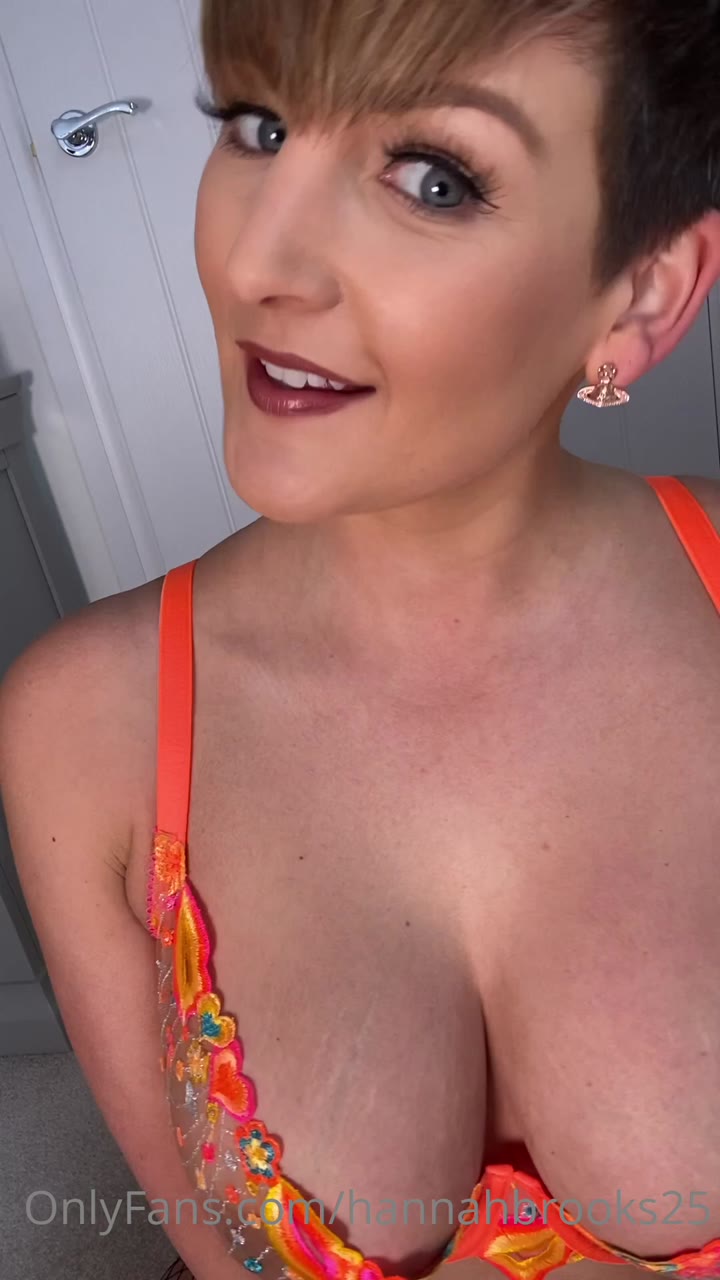 Milf Hannah Brooks Nude porn  Full Clip