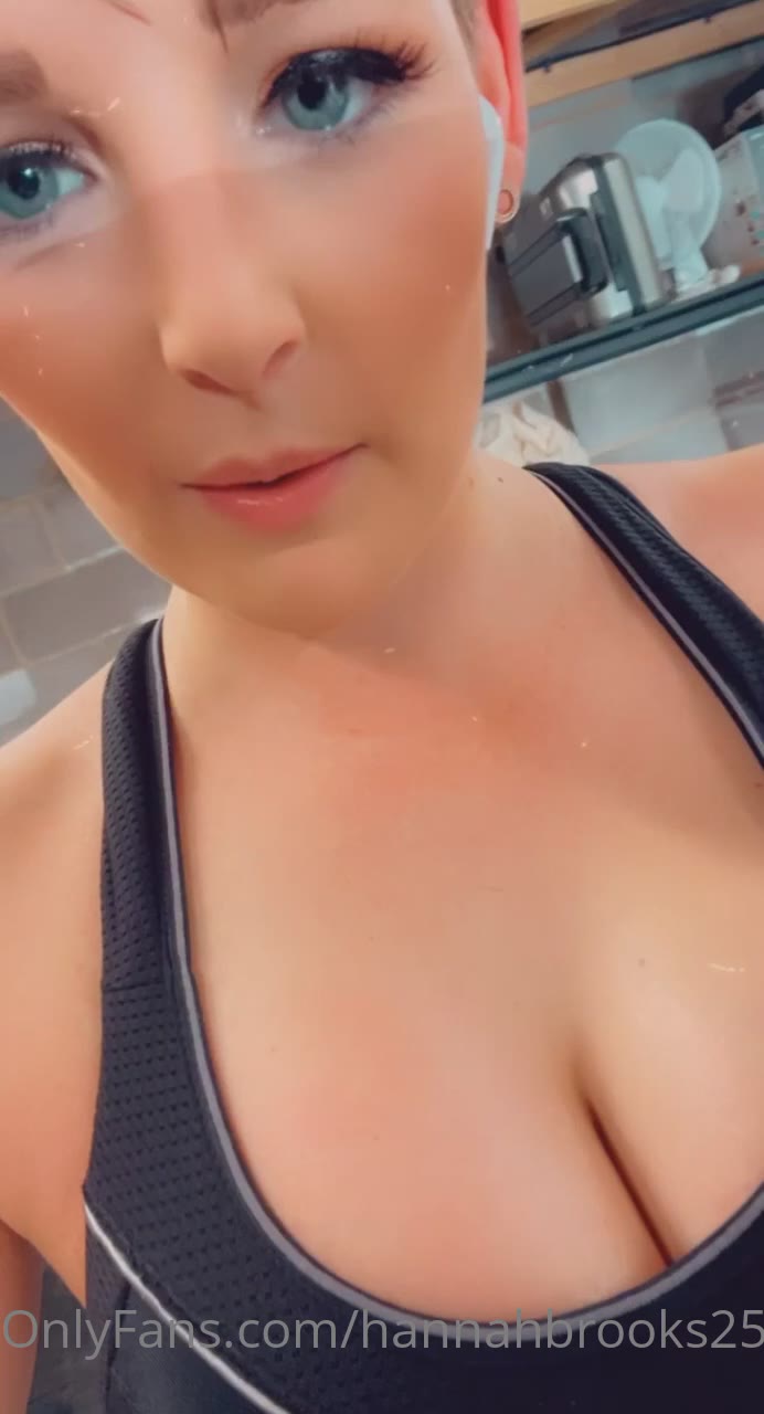Milf Hannah Brooks Nude leak