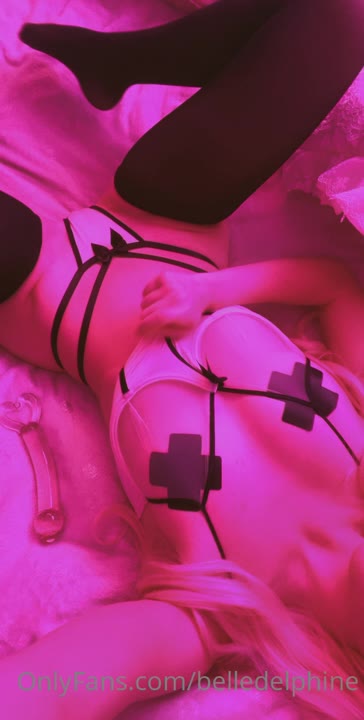 breaker seductive Petite Delphine nude boobs