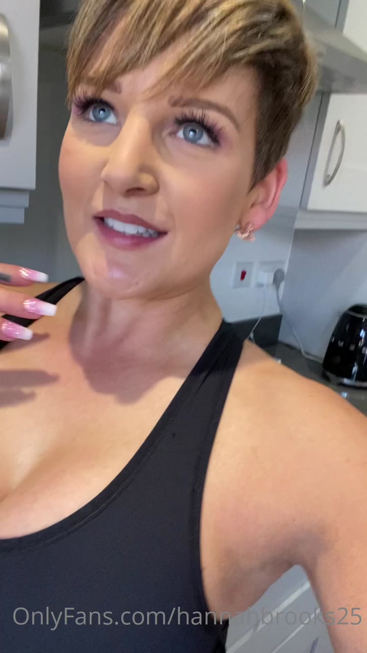 problematic Milf Hannah Brooks Nude exposed