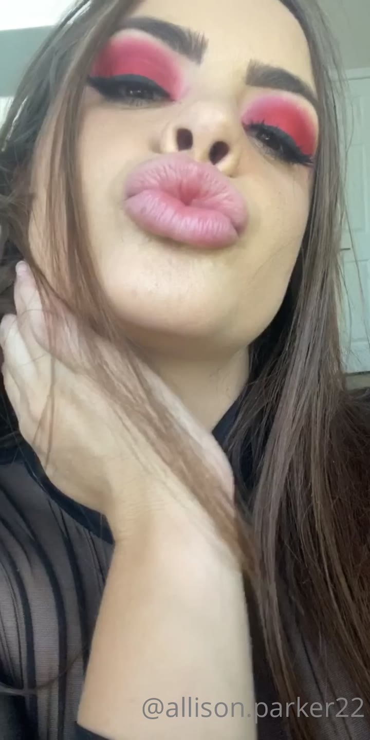 Exposed Allison Parker tits