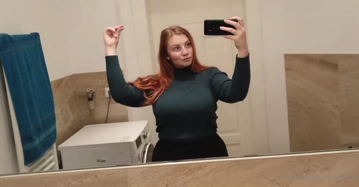 Magic Mia tits