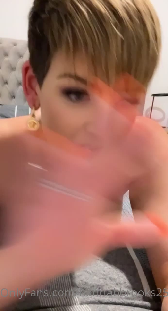 Exposed hannahbrooks25 pussy