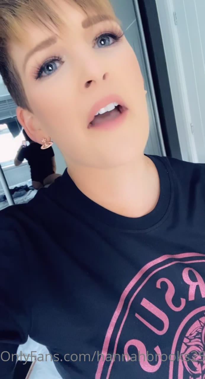 Hannah Brooks l e a k e d