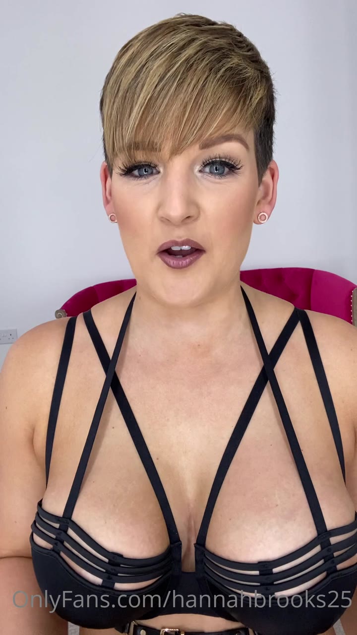 Sensational wife Milf Hannah Brooks nsfw