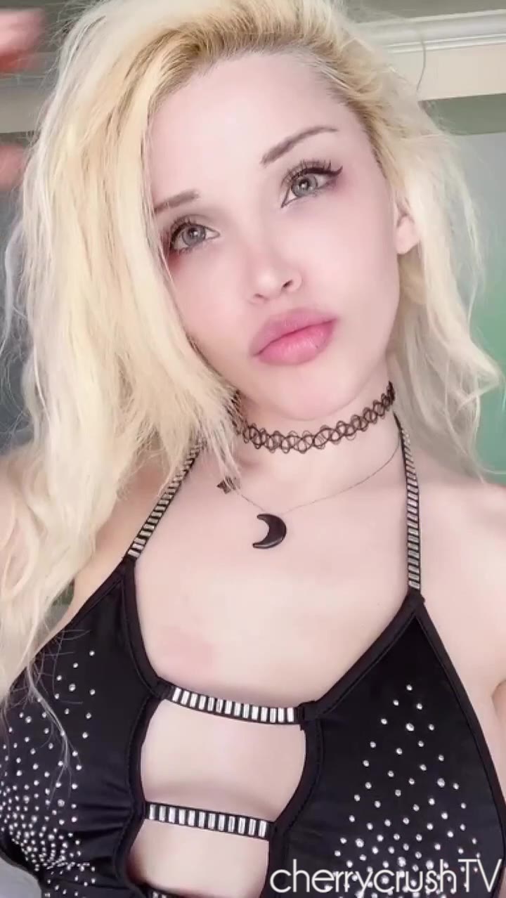 Petite Cherry Crush masturbating  Exclusive vid full