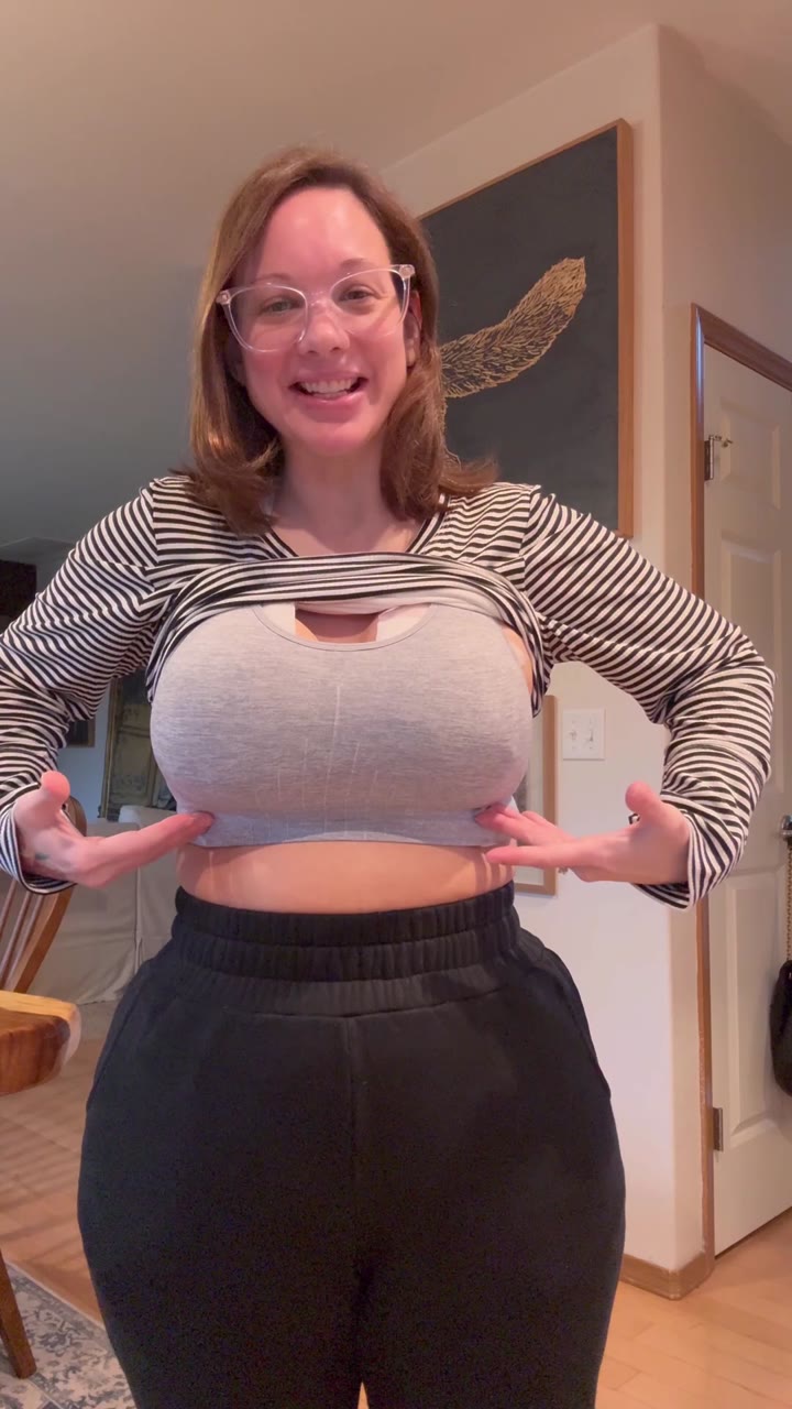 nan Huge tits thebrittanyxoxo ripped cams VIDFULL Epic