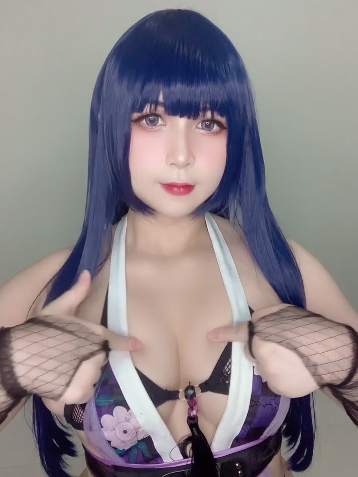 Exposed half uyuy2907 instagram