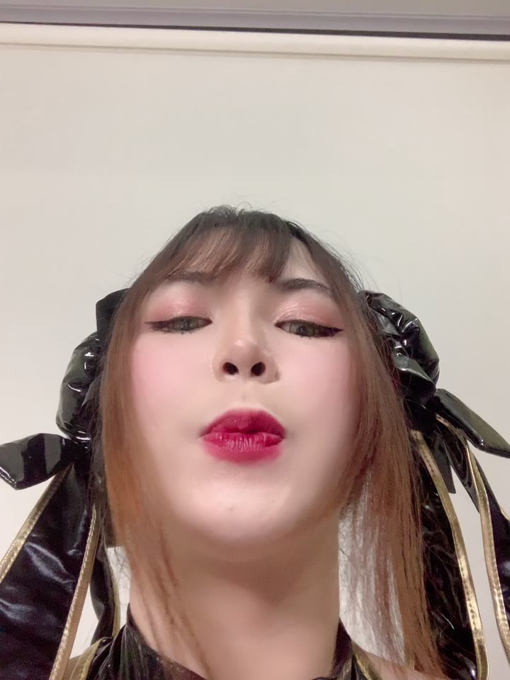 jewel sucking uyuy2907 sexy