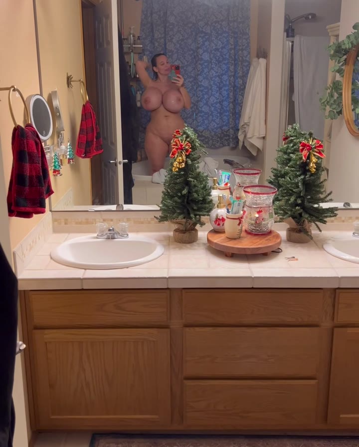 Sensational nan Huge tits thebrittanyxoxo Fansly Vid
