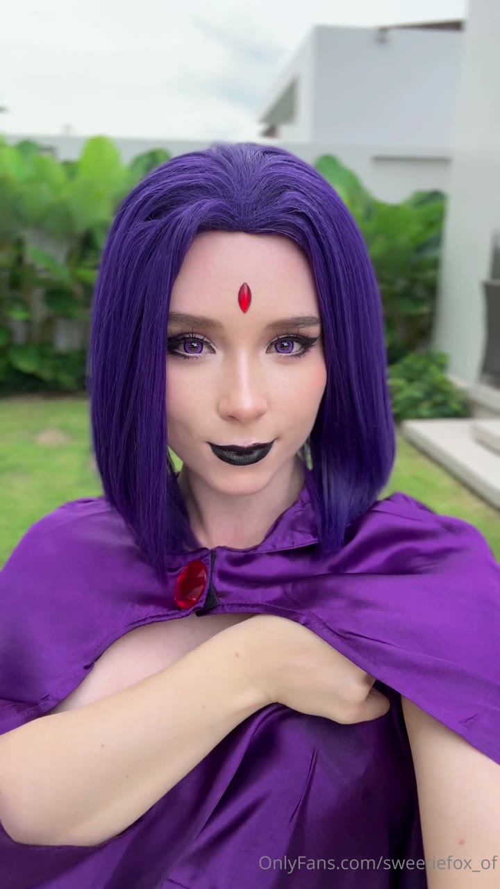 Petite Sweetiefox face fucked