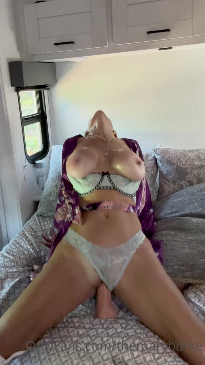 Exposed baddie Mary Burke dildo video full