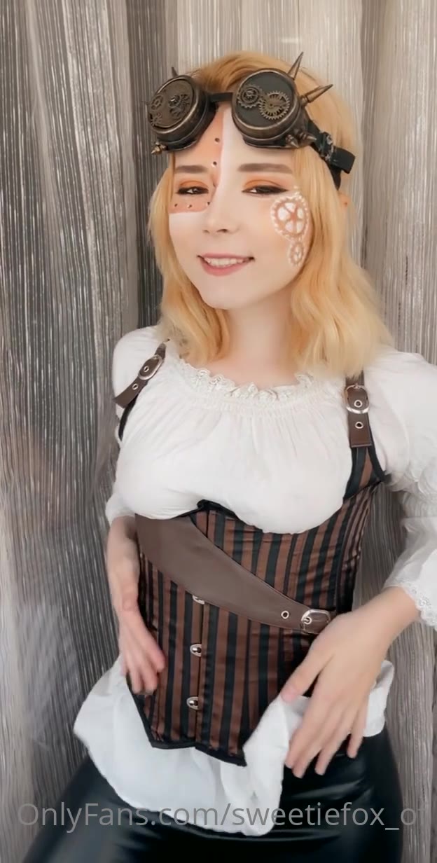 debauched Sweating Sweetiefox cams