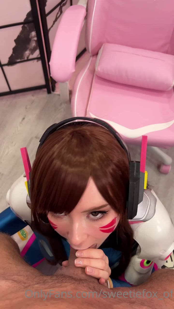 Petite Sweetiefox pussy Epic